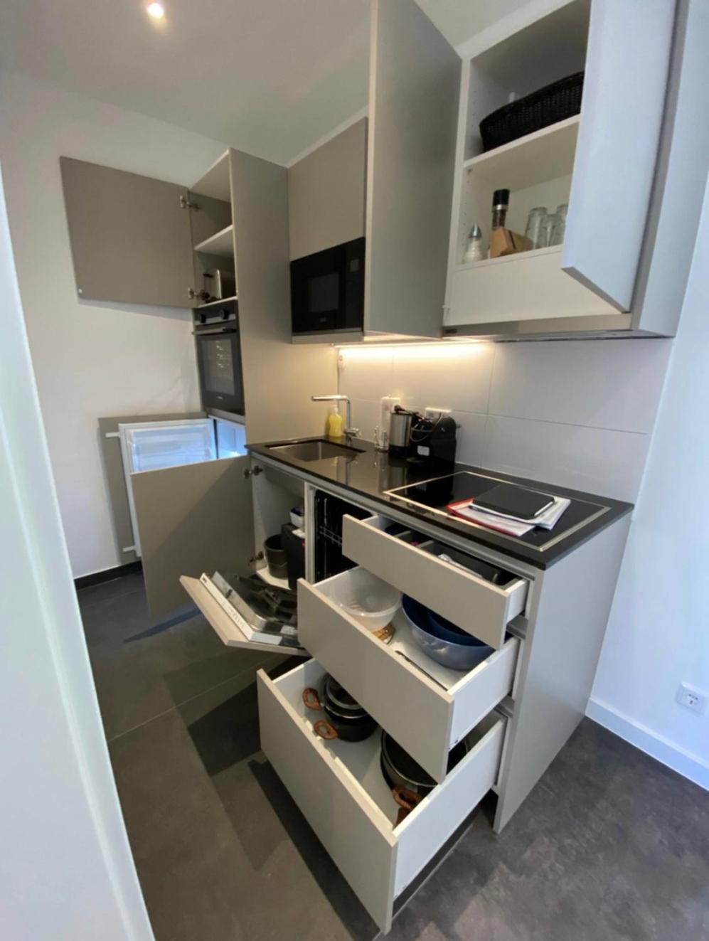 5-living Apartment